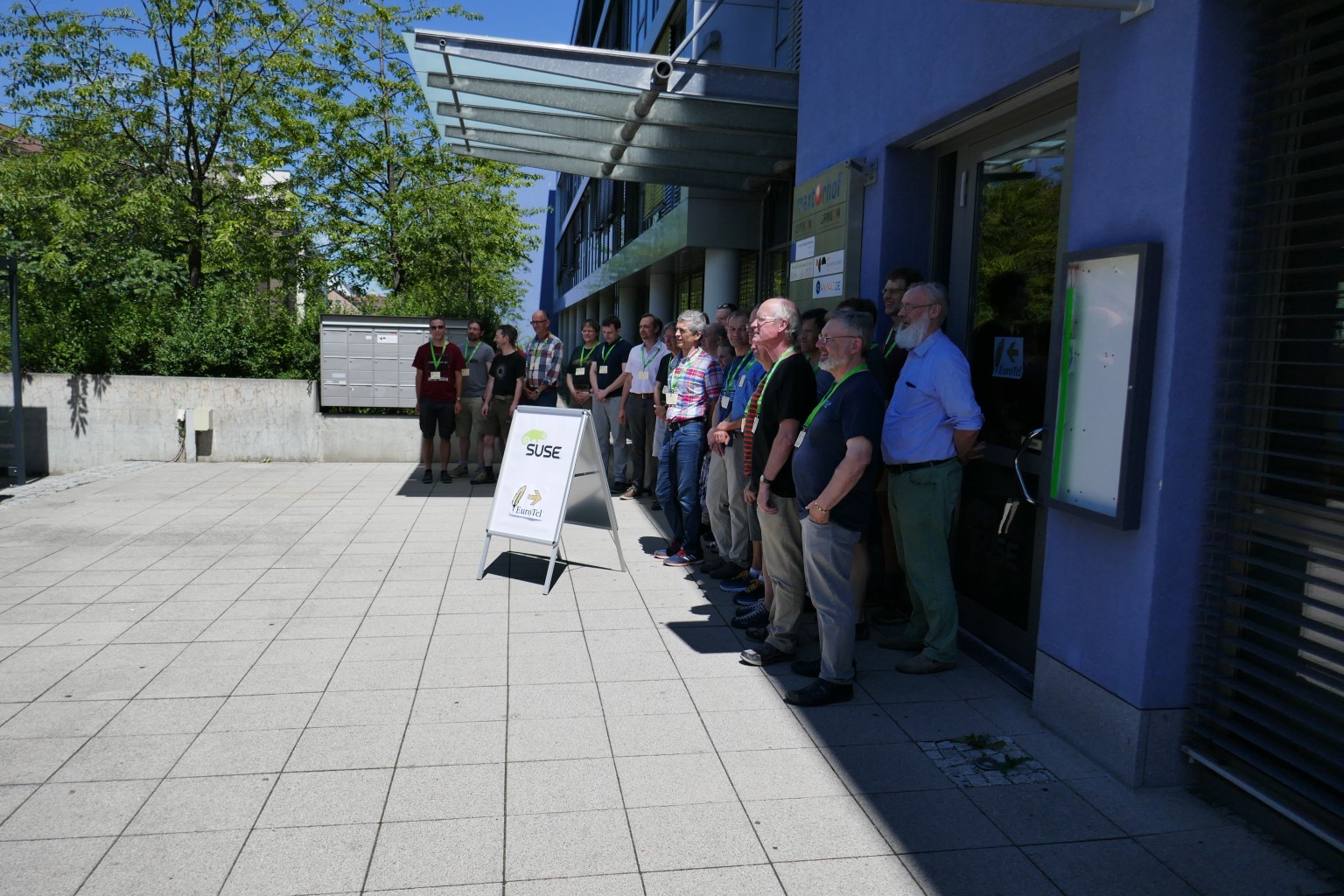 So-00-GroupPhoto4.jpg